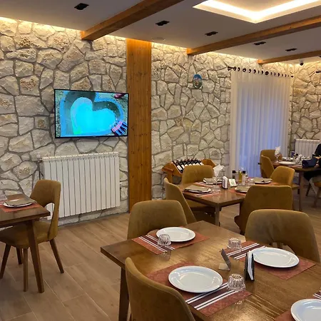 Hotel N'bjeshke 4*