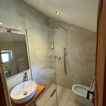 Отель N'bjeshke Валбона