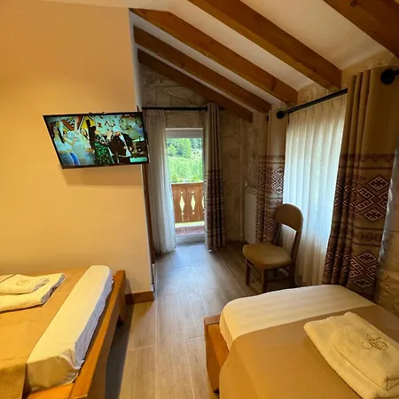 N'bjeshke فندق فالبني