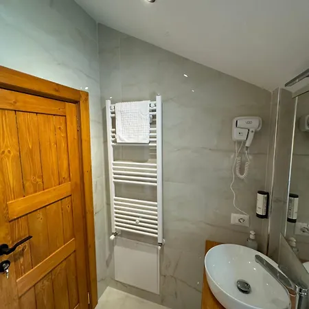 N'bjeshke فالبني